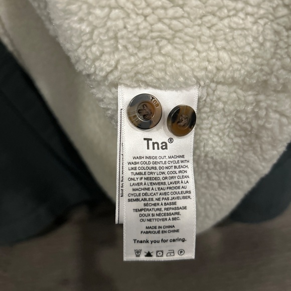 Aritzia TNA Prospect Shirt Jacket - Picture 3 of 3